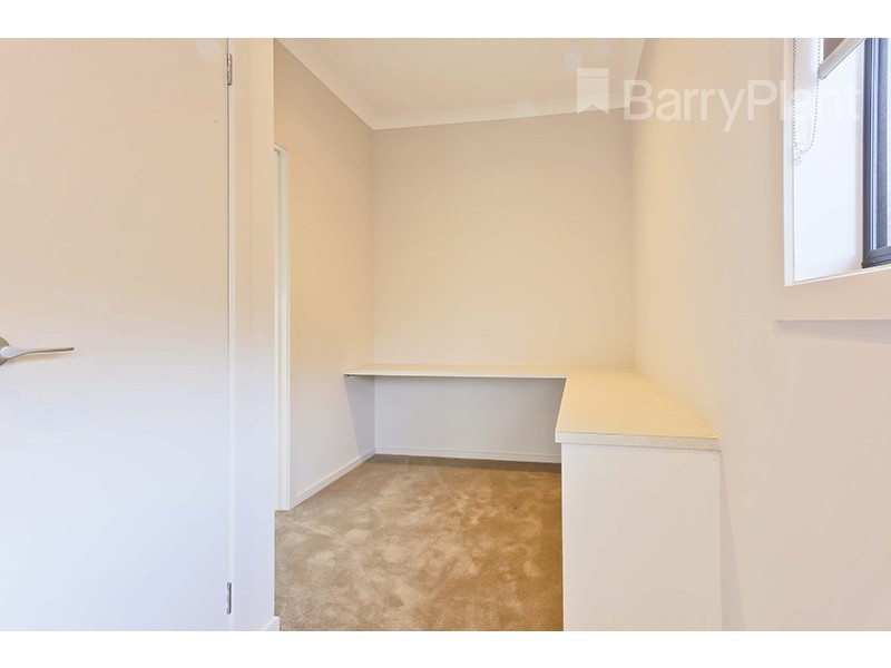 10 Petunia Drive, Keysborough VIC 3173