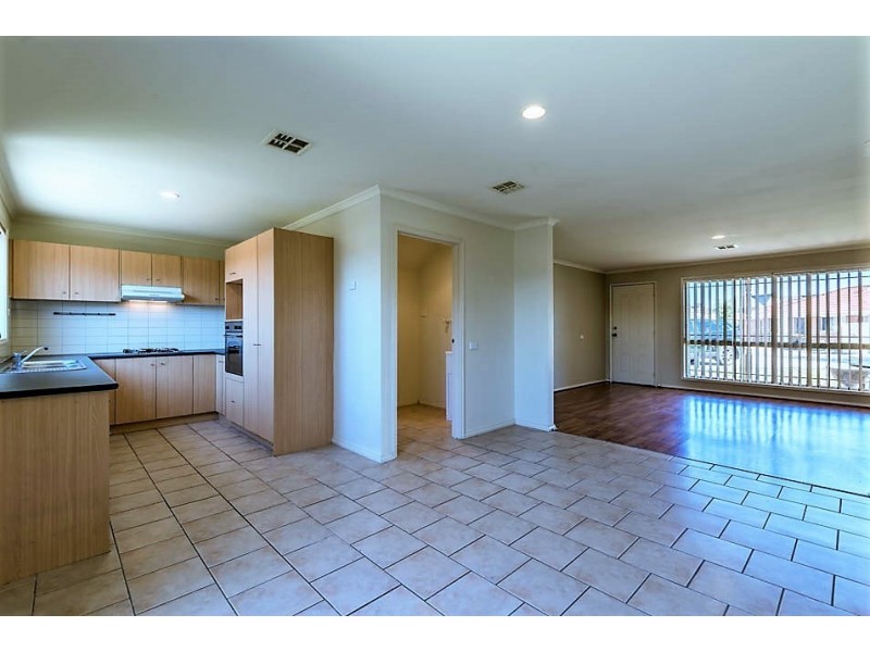 20/36-40 Hennessy Way, Dandenong North VIC 3175