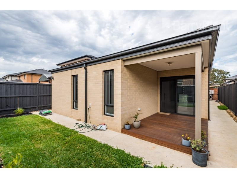 10 Ridgemont Way, Keysborough VIC 3173