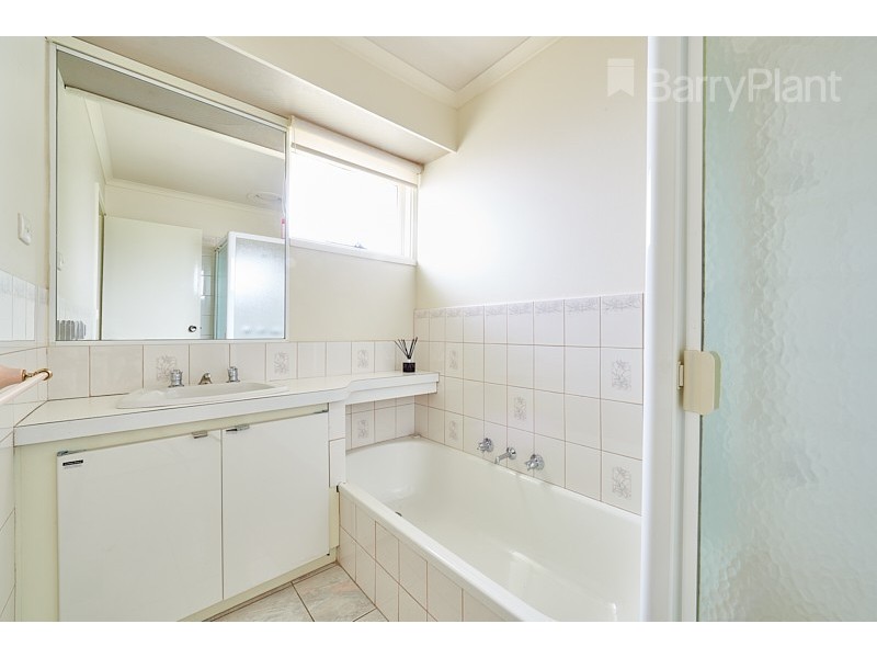 1 Roscoe Court, Noble Park North VIC 3174