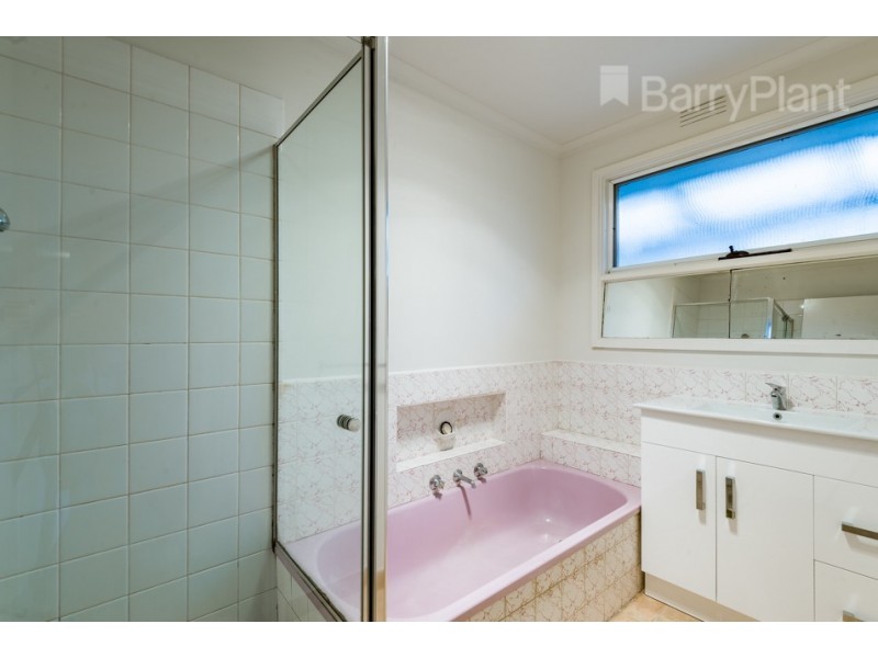 35 Templewood Avenue, Noble Park North VIC 3174