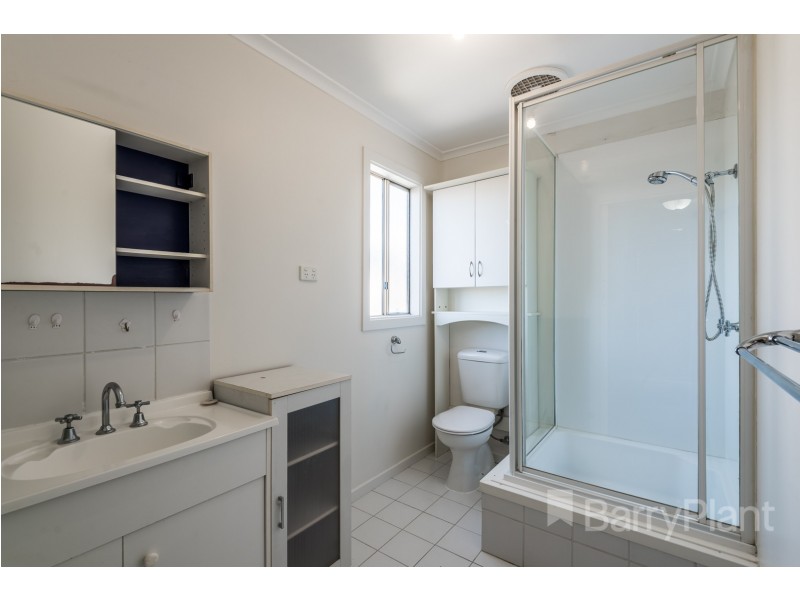 32 Fenton Court, Keysborough VIC 3173