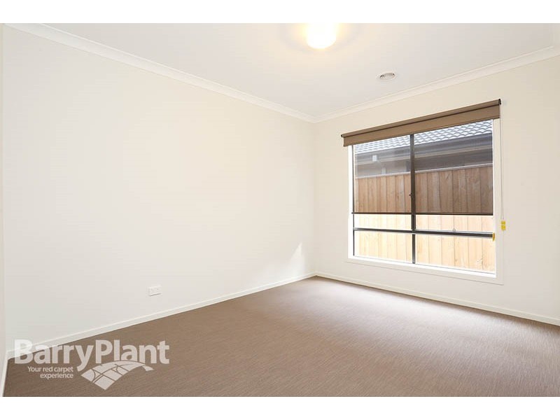 13 Ascot Place, Keysborough VIC 3173