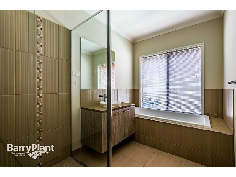 66 Burnham Crescent, Keysborough VIC 3173
