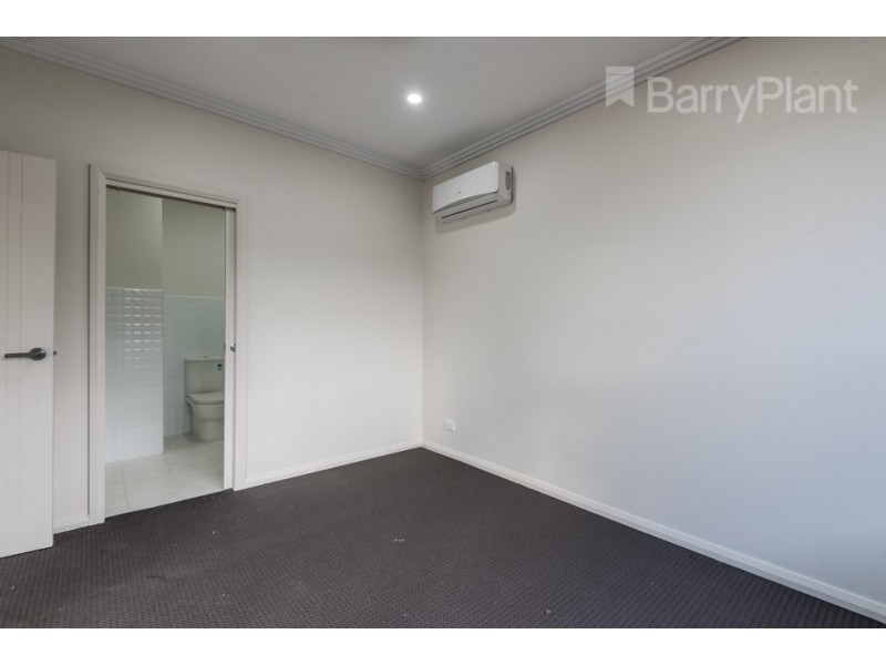98 Heyington Cres, Noble Park North VIC 3174