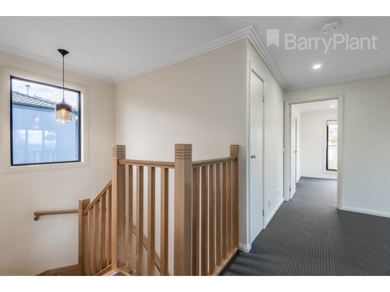 98 Heyington Cres, Noble Park North VIC 3174