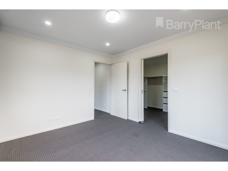 98 Heyington Cres, Noble Park North VIC 3174