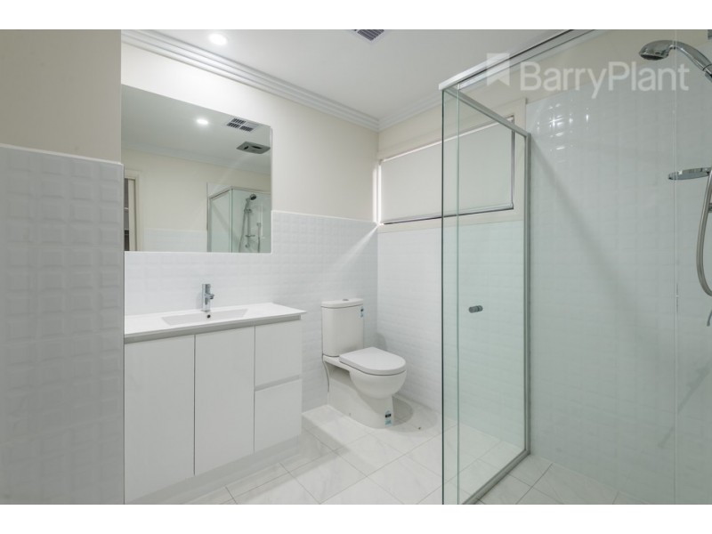 98 Heyington Cres, Noble Park North VIC 3174