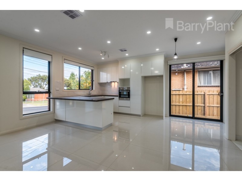 98 Heyington Cres, Noble Park North VIC 3174