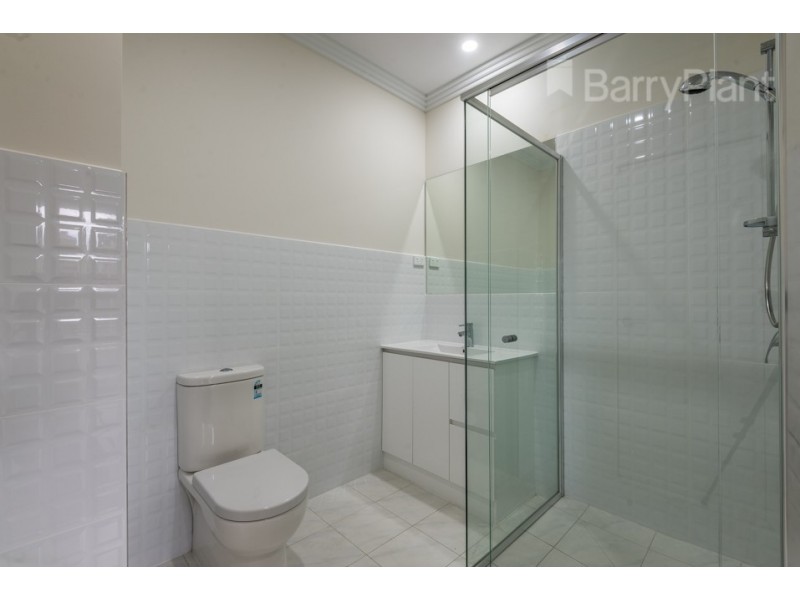 98 Heyington Cres, Noble Park North VIC 3174