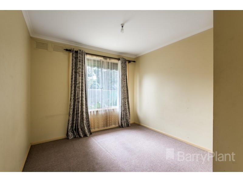 13 Ambleside Crs, Berwick VIC 3806