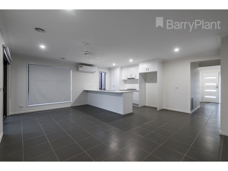 42 Heathcote Grove, Officer VIC 3809