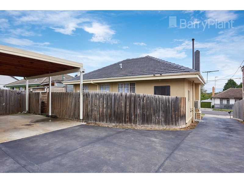 1/73 Benga Avenue, Dandenong VIC 3175