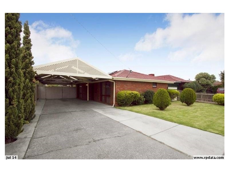 33 Chapel Road, Keysborough VIC 3173