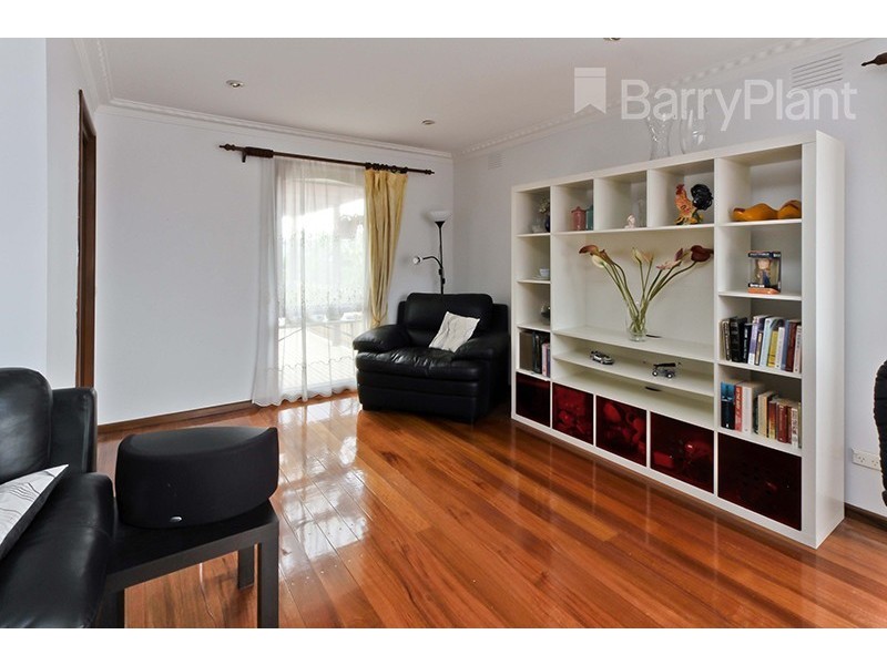 15 Peckover Court, Endeavour Hills VIC 3802