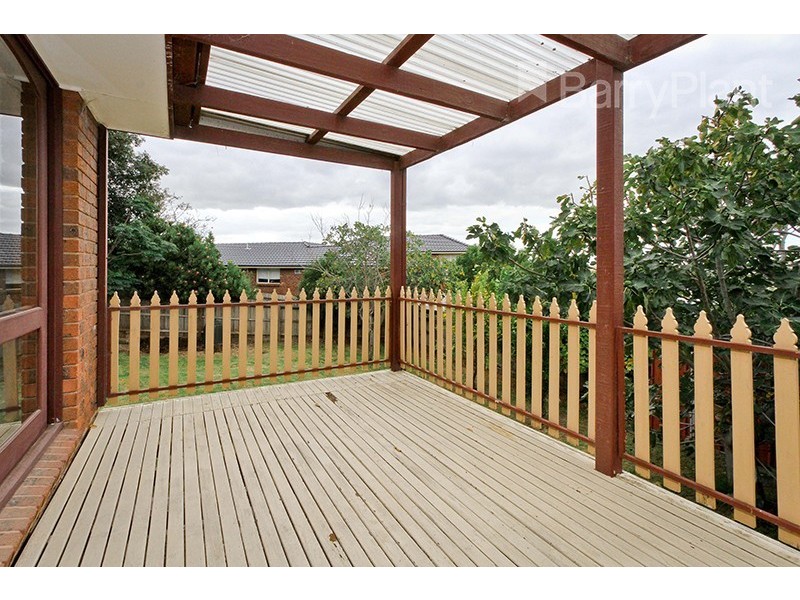 15 Peckover Court, Endeavour Hills VIC 3802