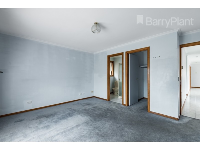 8 Maxwell Court, Noble Park VIC 3174