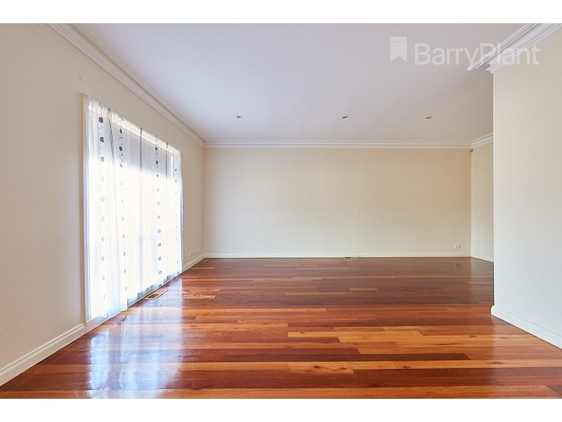 2/10 Nockolds Crescent, Noble Park VIC 3174