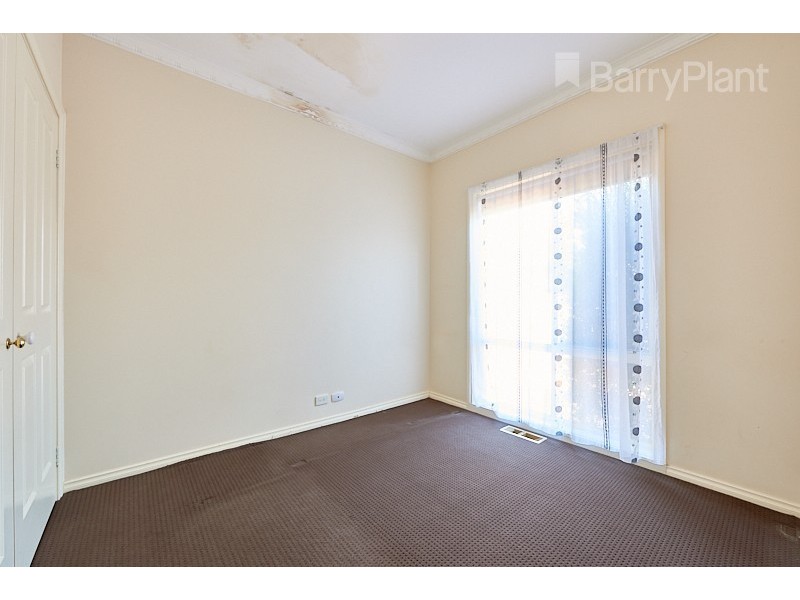 2/10 Nockolds Crescent, Noble Park VIC 3174