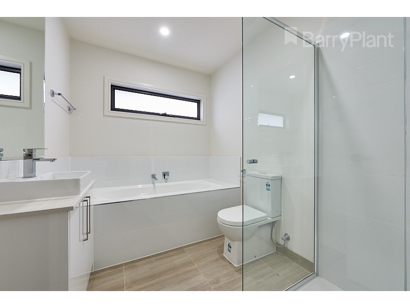 17A Dunvegan Crescent, Dandenong VIC 3175