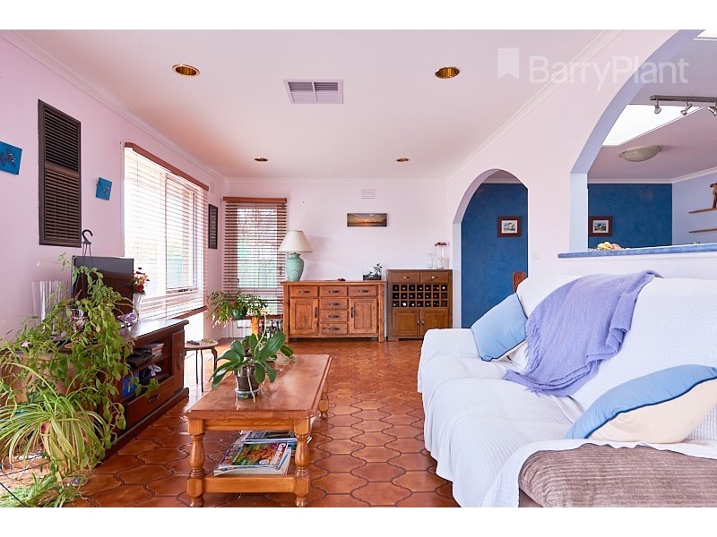 24 Vitis Ave, Noble Park VIC 3174