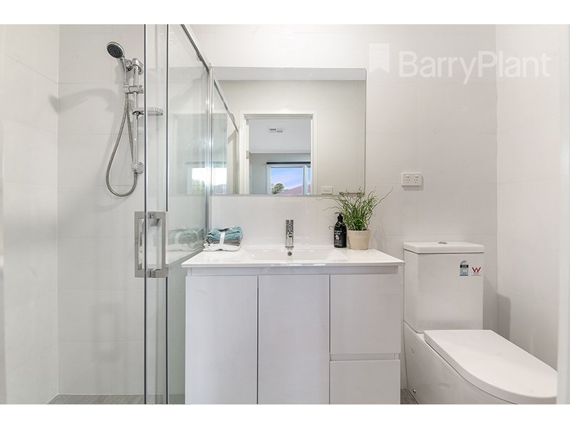 37 Kirribilli Ave, Keysborough VIC 3173