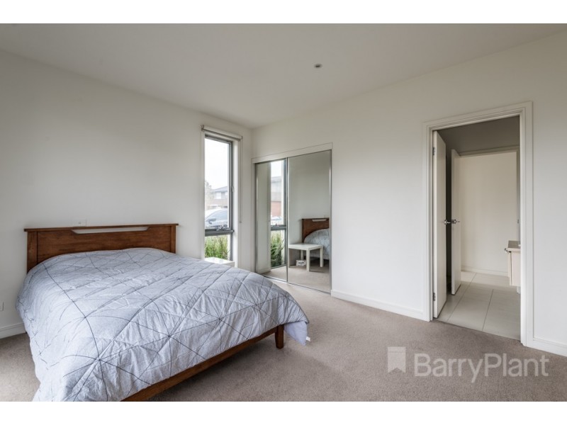 2 Sabina Park Drive, Mulgrave VIC 3170