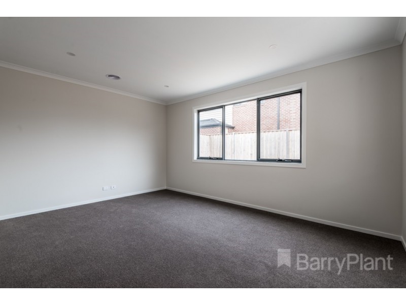 32 Glenfern Street, Keysborough VIC 3173