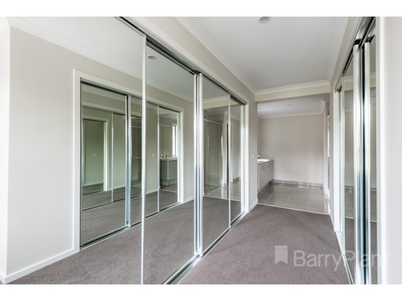 32 Glenfern Street, Keysborough VIC 3173