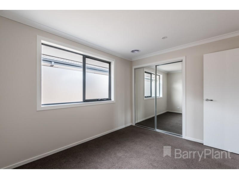 32 Glenfern Street, Keysborough VIC 3173