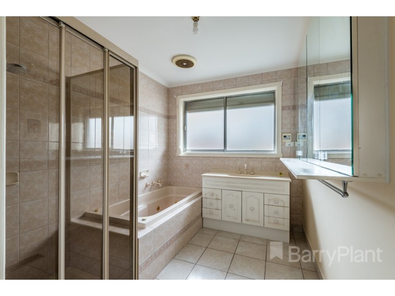 2 Kumali Court, Noble Park VIC 3174