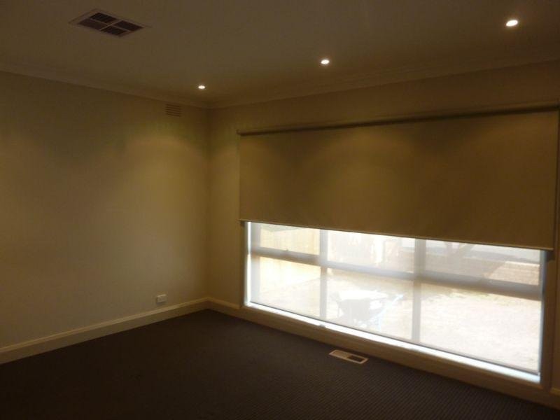 1/1 Inglewood Avenue, Noble Park North VIC 3174