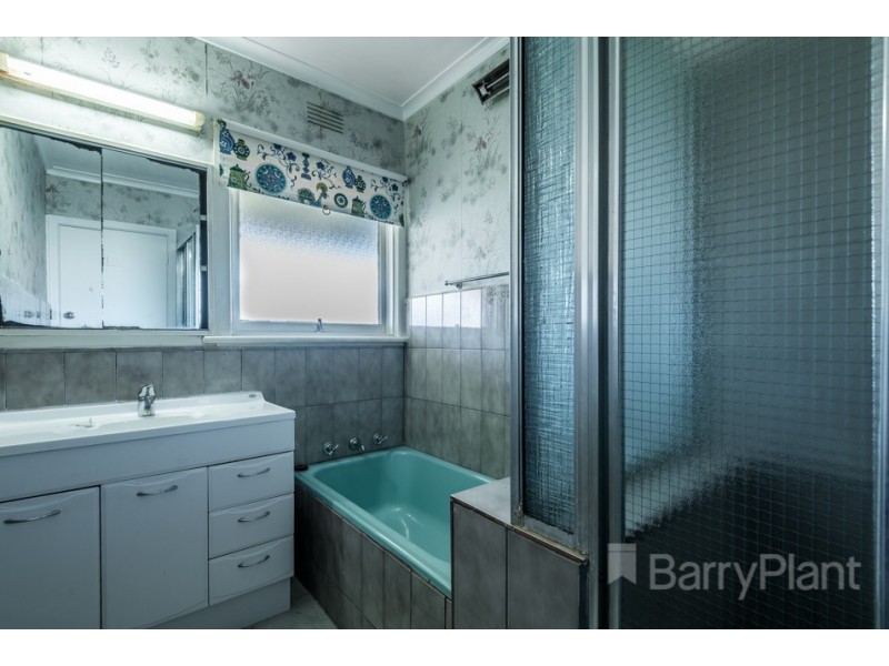 24 Nullawil Street, Springvale VIC 3171