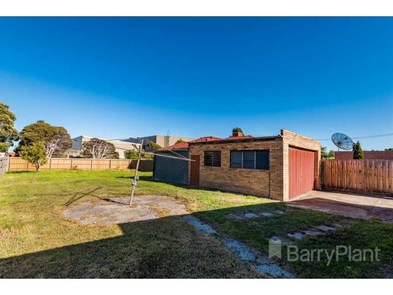 24 Nullawil Street, Springvale VIC 3171
