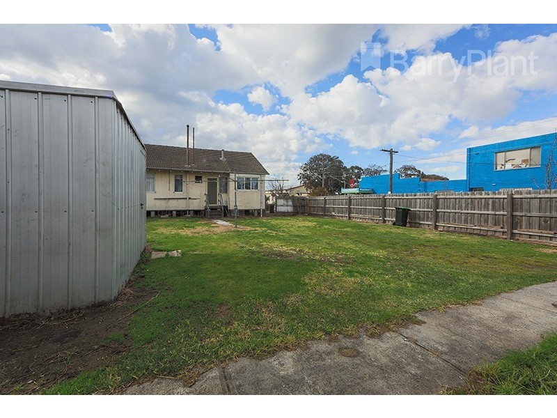 70 Menzies Avenue, Dandenong North VIC 3175