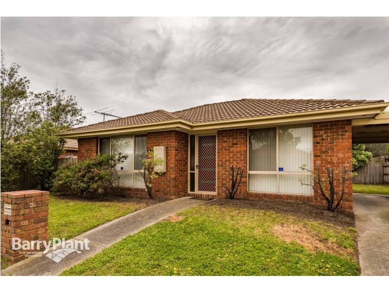 27 Brentwood Drive, Cranbourne North VIC 3977
