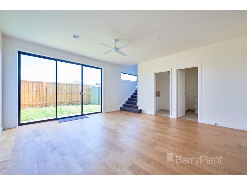 4 Grasslands Loop, Keysborough VIC 3173