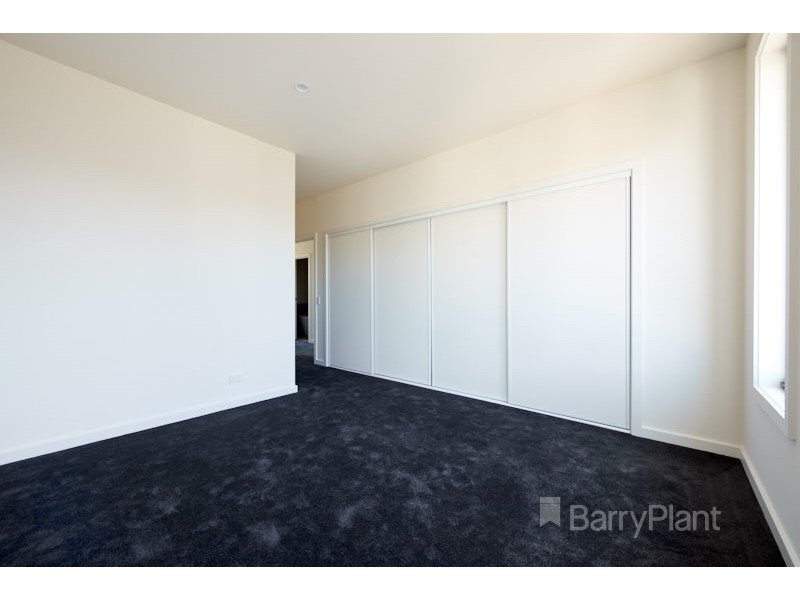 4 Grasslands Loop, Keysborough VIC 3173