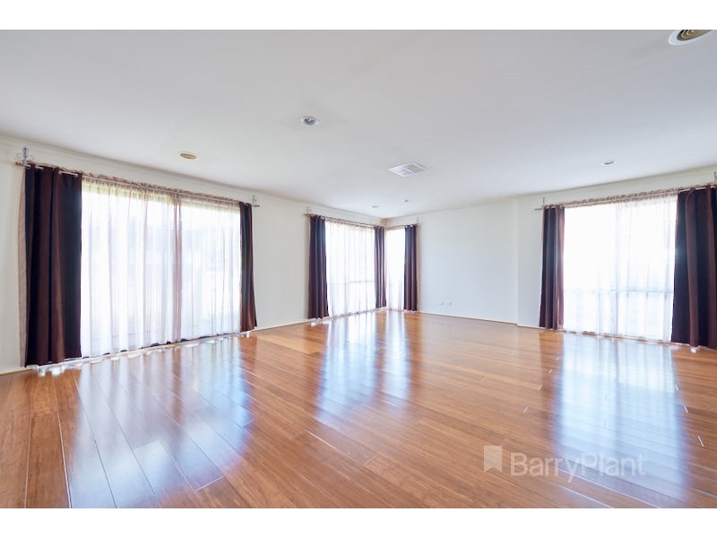 9 Chesil Court, Narre Warren South VIC 3805