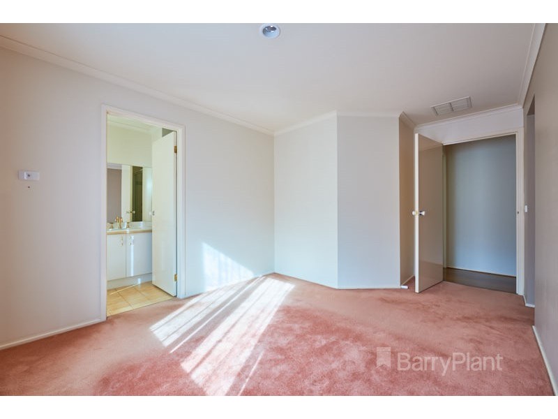 9 Chesil Court, Narre Warren South VIC 3805