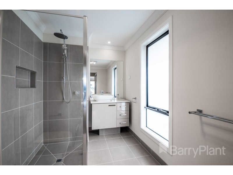 2 Belsize Way, Keysborough VIC 3173