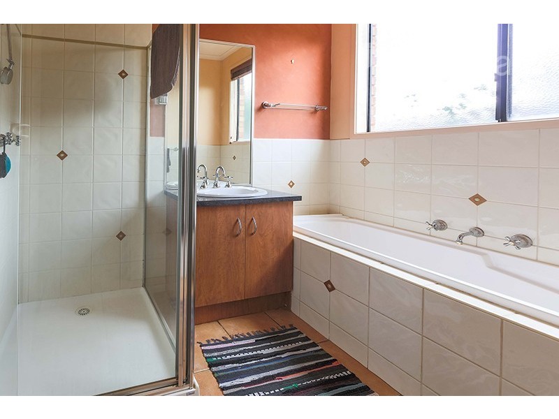 1 Gilmore Street, Pakenham VIC 3810