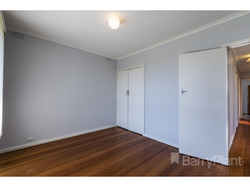 4 Hilary Court, Noble Park VIC 3174