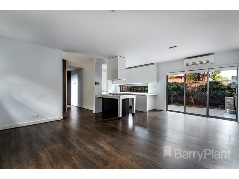 2/7 Heath Avenue, Oakleigh VIC 3166