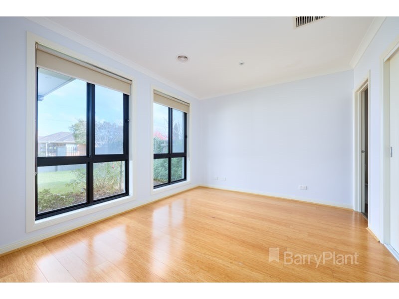 1/5 Athol Road, Noble Park VIC 3174