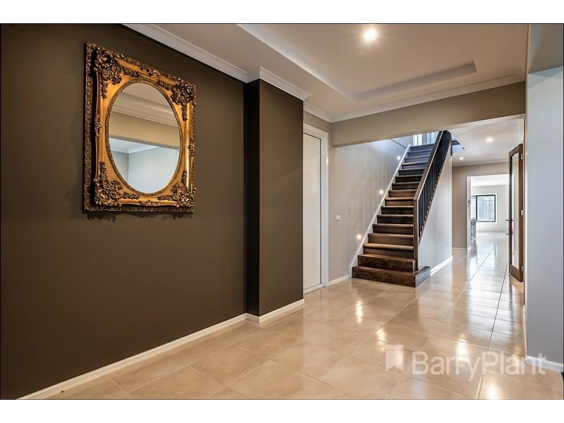 28 Burnham Crescent, Keysborough VIC 3173