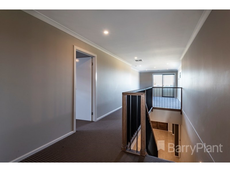 28 Burnham Crescent, Keysborough VIC 3173
