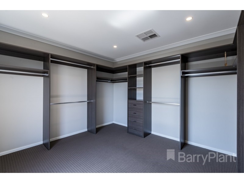 28 Burnham Crescent, Keysborough VIC 3173