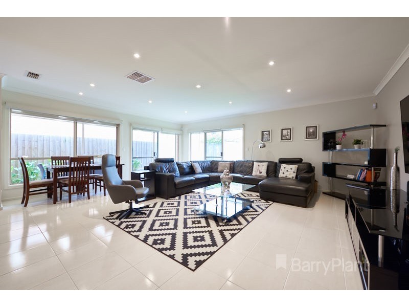 16 Bassett Street, Dandenong VIC 3175