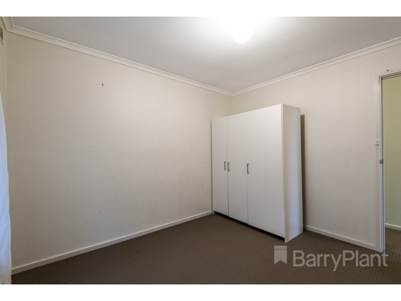 64 Neasham Drive, Dandenong North VIC 3175